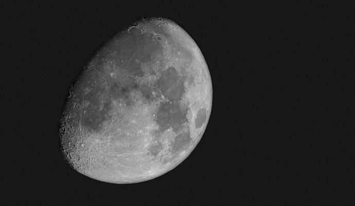 eaudesuisse seiten parallax mond
